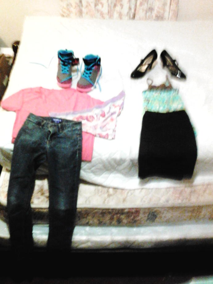 Girls, Which outfit should I wear to choir practice?