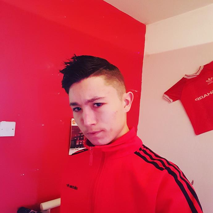 Girls, Girls what hairstyle suits me best? - GirlsAskGuys