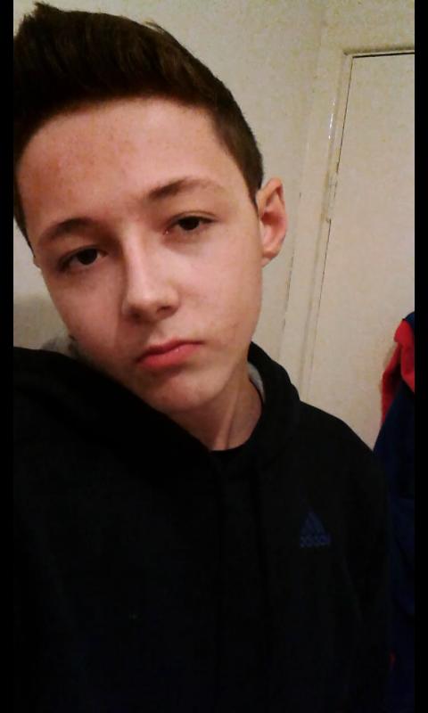 Girls, 16 year old male and insecure - how do I look?