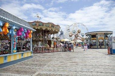 Summer, the CHARismatic Way!