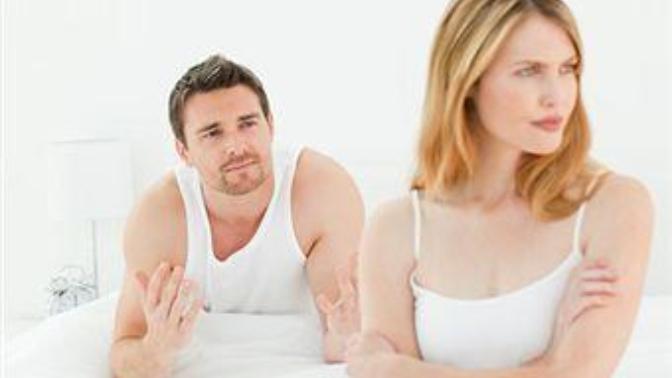 Signs Your Girlfriend is ANGRY with YOU!