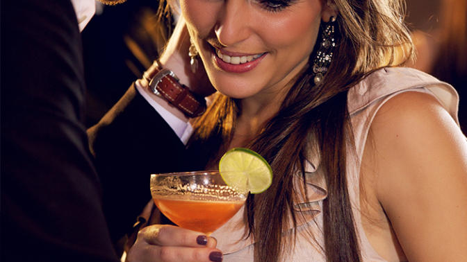 Does He Like Me? 32 Ways to Answer The All Important Question!