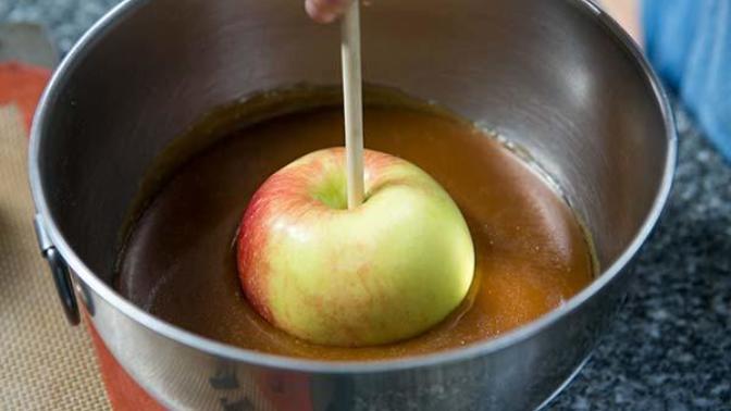 How to make Caramel Apples!