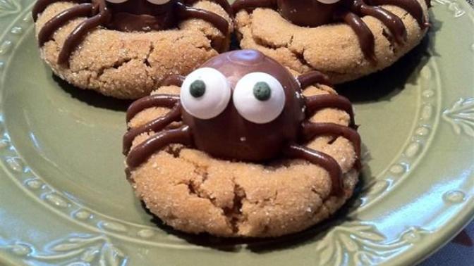 Spooky Treats for a Boo-tiful Halloween! Scary sweet treats you'll be goblin up!
