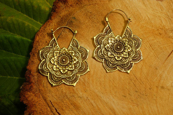 Best Jewelry Pieces To Give As Gifts This Holiday Season