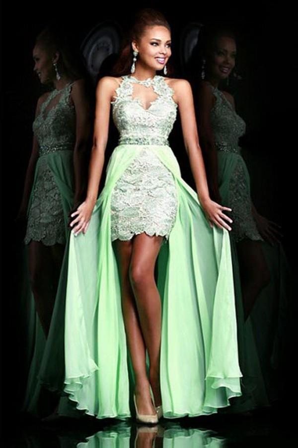 How to Look Absolutely Stunning In Your Prom Dress