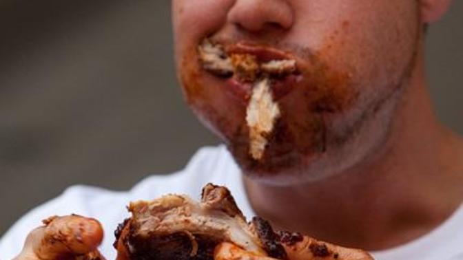 Top 5 Things Never To Put In Your Mouth On A First Date...No Pun Intended!