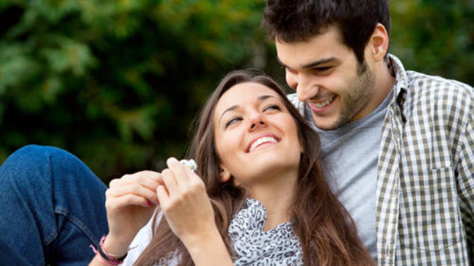 5 Ways You Could Cheer Up Your Man/Woman When He/She Is Upset