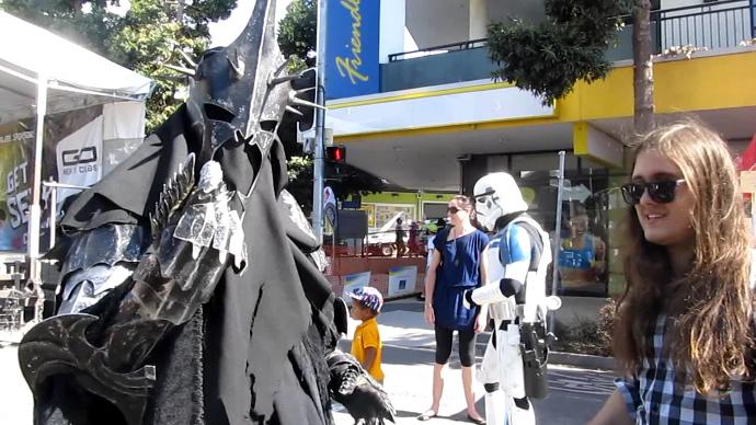 10 Reasons Why You Should Go Out With A Tolkien Nerd