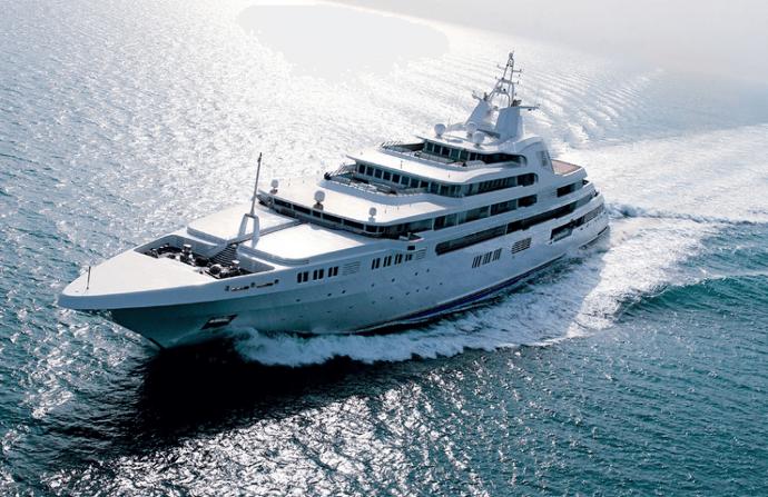 Powerball Fantasy: 8 Ideas For the New Billionaire's Shopping List