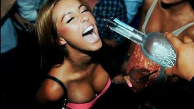 Psychology Behind Not Buying The Girl The First Drink For Nothing