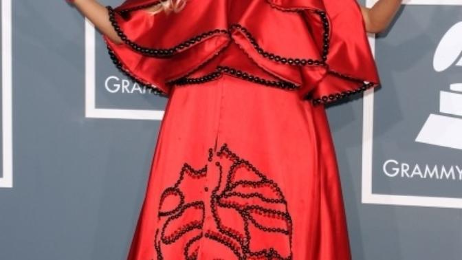 Scandalous Grammy Outfits To Embarrass Any Guy