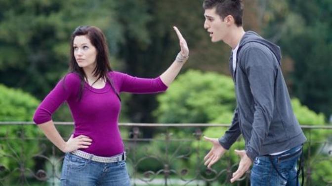 Why It Makes More Sense For Women To Pursue Men