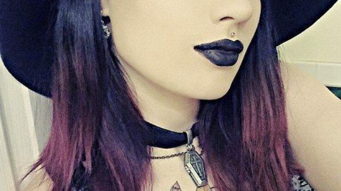Why You Should Date an "Alternative" Woman