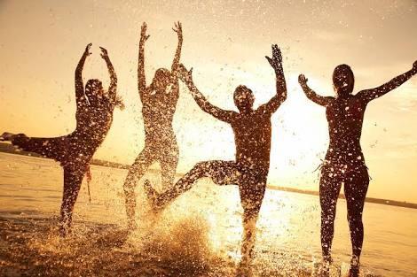🌎👣Travelling is my drug👣🌏
