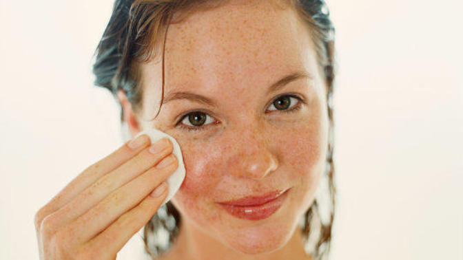 ACNE STRUGGLERS – What You May Be Doing Wrong For Your Skin!