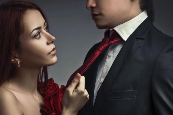 7 Reasons Why Women Fall for Guys with the Emotional IQ of a Gnat