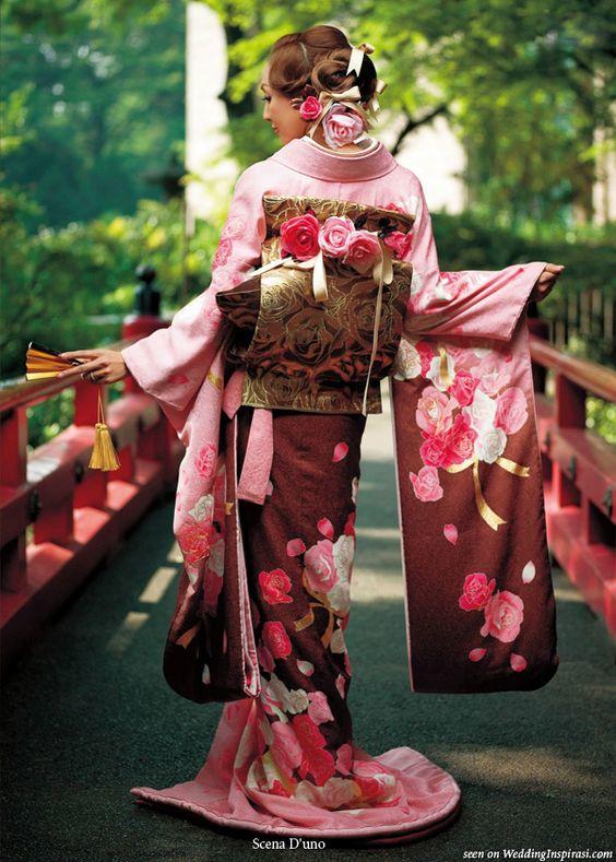 Traditional, Beautiful Dresses From Around the World: East Asian Edition