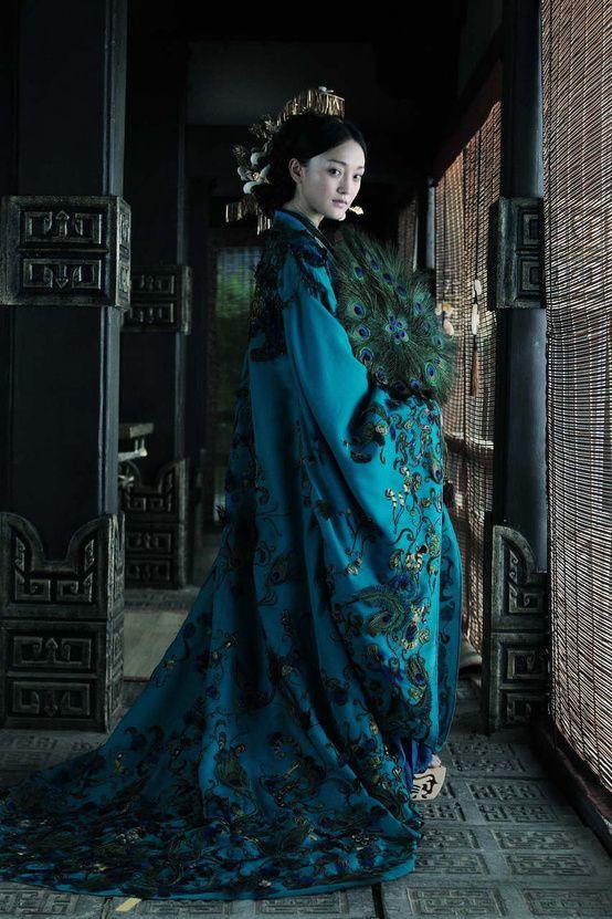 Traditional, Beautiful Dresses From Around the World: East Asian Edition