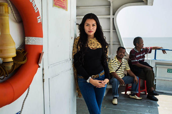 20 More Beautiful Women From Around the World: Atlas of Beauty