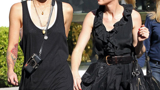 Amber Heard and Girlfriend Scam Johnny Depp out of $20 Million Using the Biased Court System
