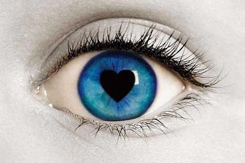 A Sudden, Brief Infatuation, and Why I Regret Not Making a Move