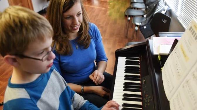 A Student's Point of View: 5 Telltale Signs A Teacher Is Good and Influential