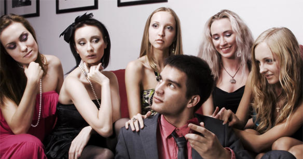 Womanizing Should Men Flirt With Lots of Women?