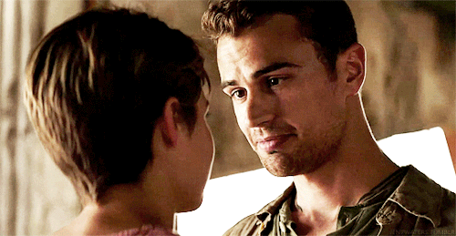 19 Cute Little Things Guys Do