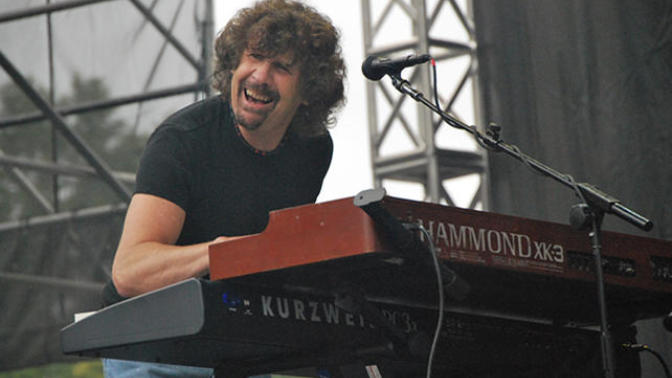 20 of the Greatest Keyboardists/Organists And Their Solo Efforts