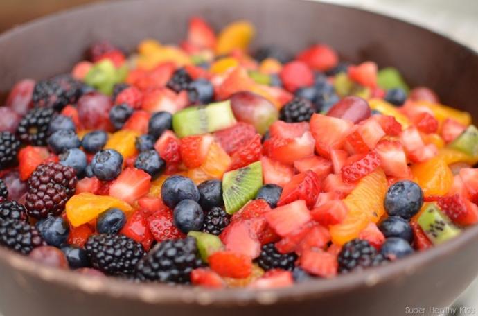 8 Ways to Have a *GASP* Healthier July 4th Picnic
