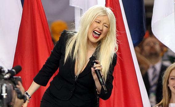 10 of the Worst National Anthem Performances EVER!