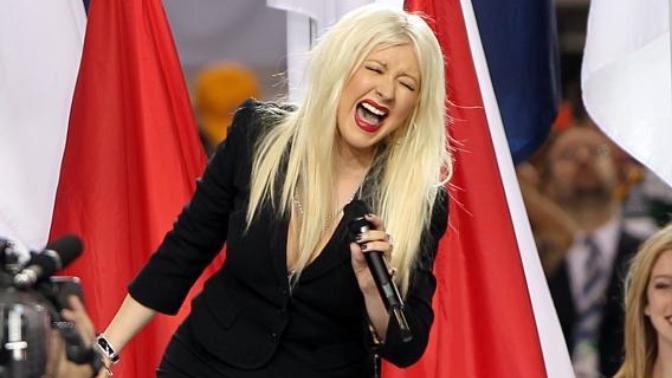 10 of the Worst National Anthem Performances EVER!