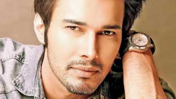 Top 10 Hottest Indian Men: Hunktastic!