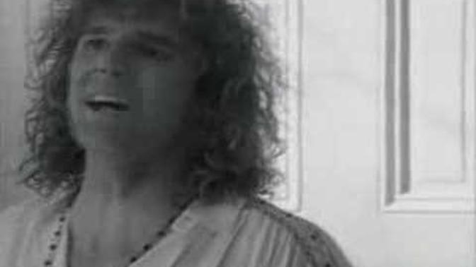 15 Memorable Girls In 80s Music Videos (Part III/Letters I to R)