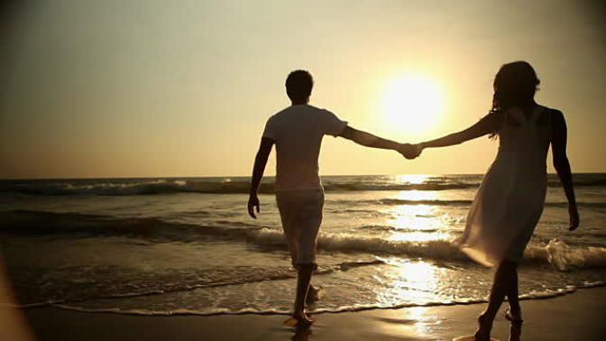 10 Ways To Get A Guy To Like You
