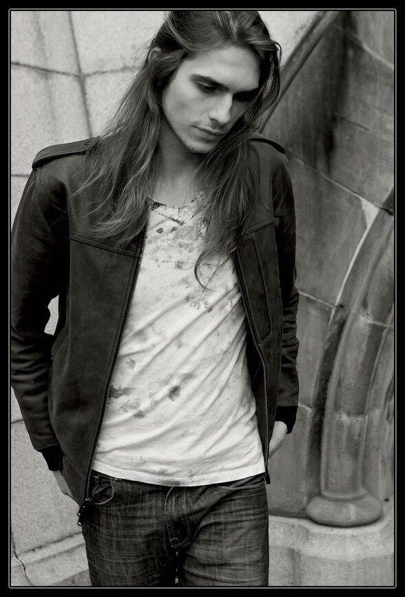 The Beauty of Long Hair On Guys!
