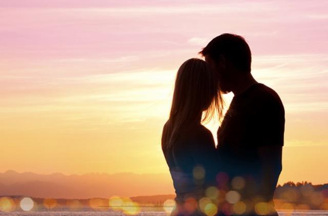 The 5 Stages of Falling in Love: As Explained by The Beatles