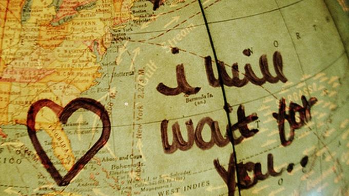How to Make a Long Distance Relationship Work: 5 Helpful Tips
