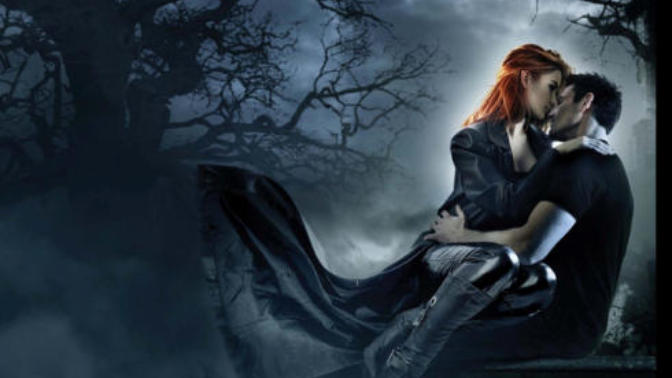 Beyond Twilight: Paranormal Romance and Urban Fantasy
