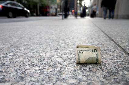 15 Different Money-Related Occasions Between Americans And Europeans, And How Each Would React