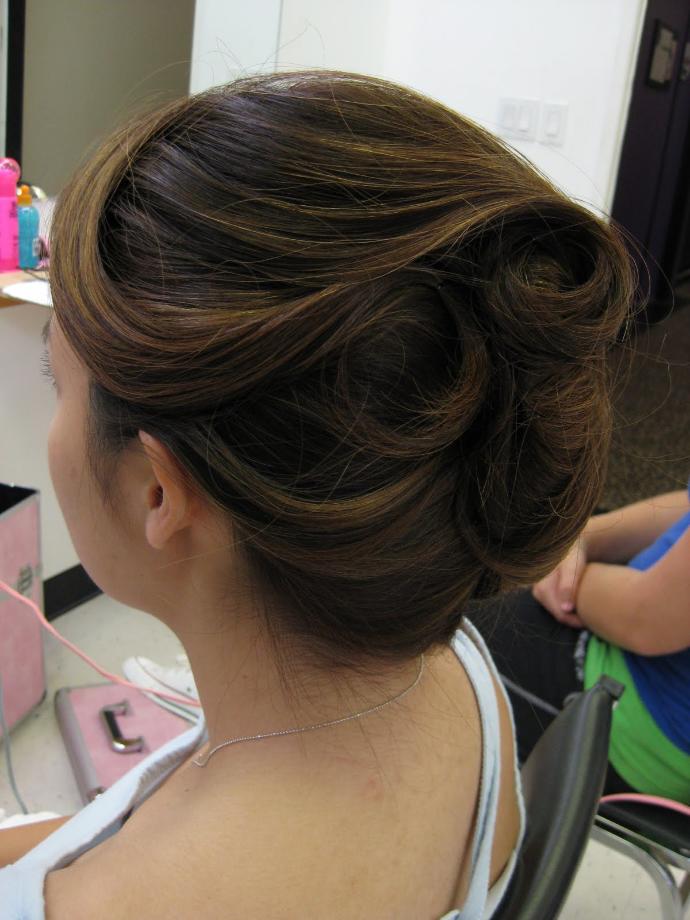 13 Awesome Hairstyles for Chicks