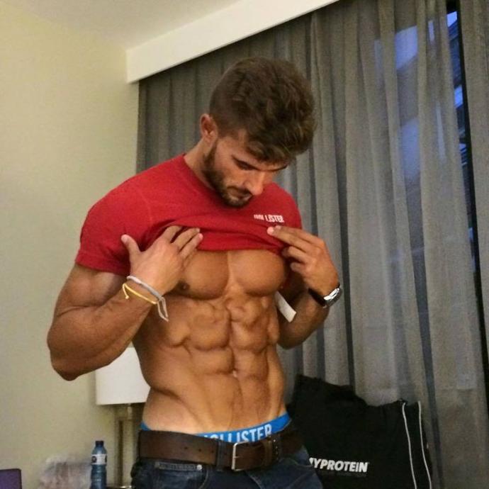 7 Reasons You Should Pump Some Iron