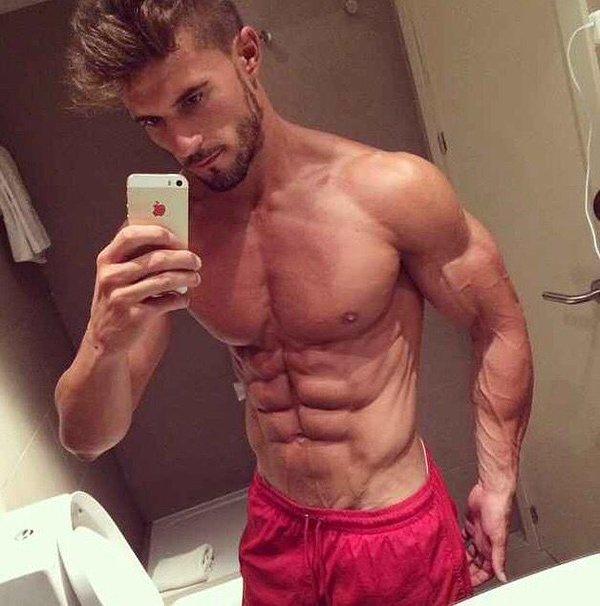7 Reasons You Should Pump Some Iron