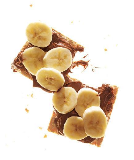 Healthy Snacks to Keep You on Track 👍