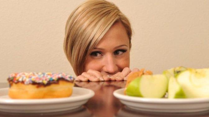 Healthy Snacks to Keep You on Track 👍