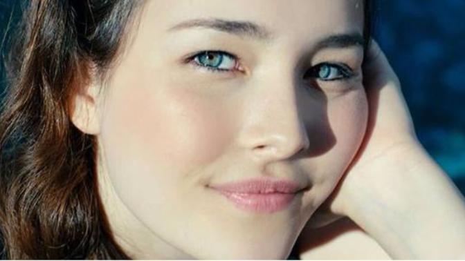 Top 10 Most Beautiful Famous Turkish Women