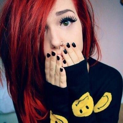 Hair and Nail Color Combinations: Which Are Ideal To Me, Which Are Not