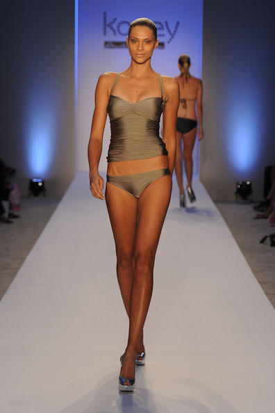 8 Desirable Female Traits Guys Aren't Allowed to Like