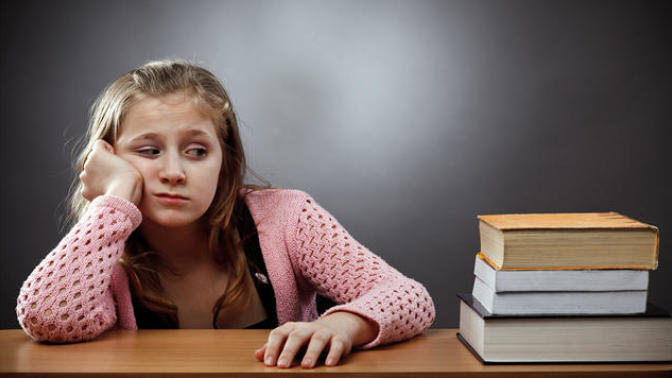 10 Boredom Habits: What Do YOU Do When You're Bored?